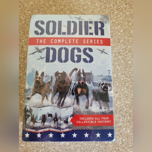4 book set Soldier Dogs - Picture 1 of 6